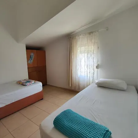 Cansu Marmaris